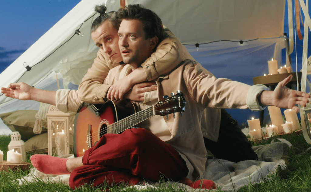 Lećmy razem w cosmos! Posłuchaj letniej nowości: “Wróćmy do&nbsp;lata”