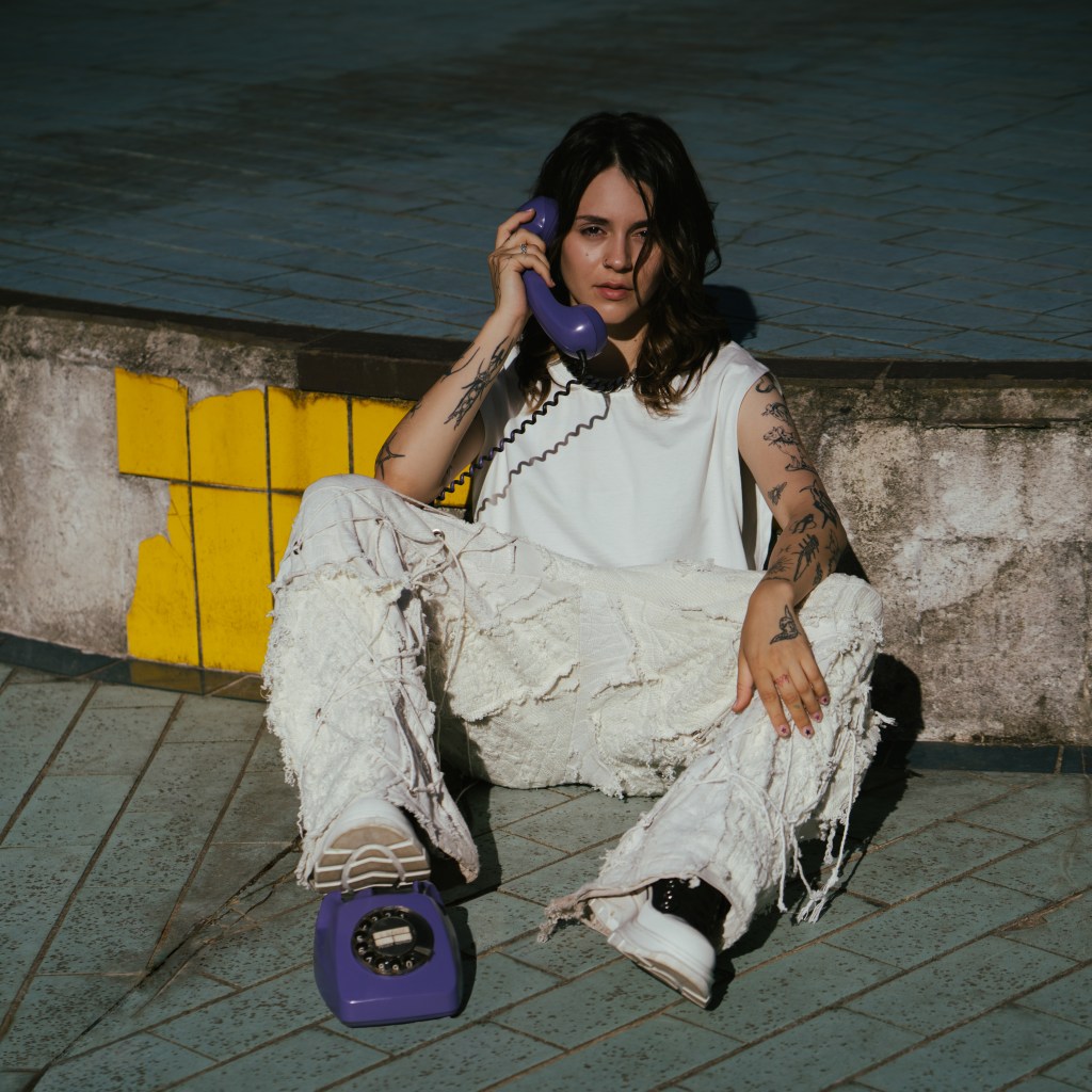 MAJA z nowym singlem „Zadzwoń do&nbsp;mnie”!