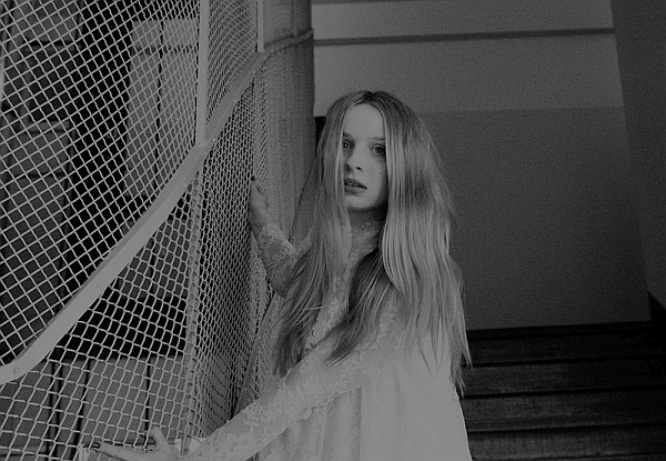 Warszawska wokalistka Kurkus wróciła z nowym post-punkowym singlem “Tym Razem Będzie&nbsp;Inaczej”