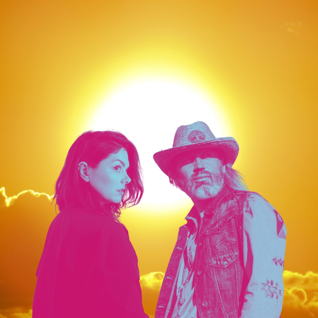 Cheap Tobacco ft. hugo – „Biegnij ze mną”. Opowieść o miłości, która dojrzewa jak pory&nbsp;roku